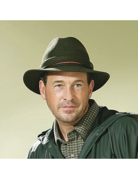 Chapeau avec bande de signalisation